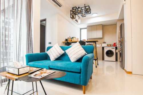 Contemporary Living Room at 85 Pasir Ris Heights - Vue 8 Residence