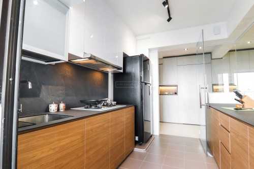 Contemporary Kitchen at 30 Ghim Moh Link
