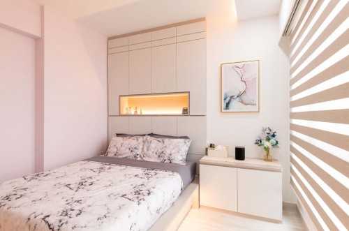 Modern Bedroom at Blk 311B Clementi Ave 4