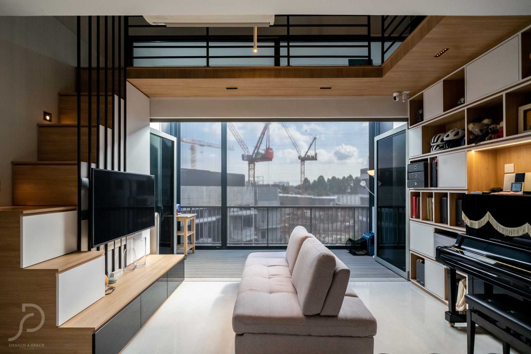 Contemporary Living Room with Bookshelf and Homogeneous Tiles