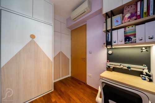 Contemporary Bedroom at Bukit Timah  | The Creek