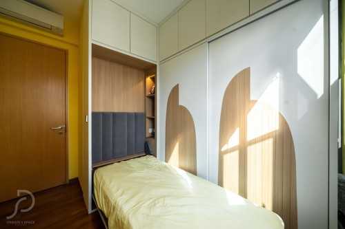 Contemporary Bedroom at Bukit Timah  | The Creek