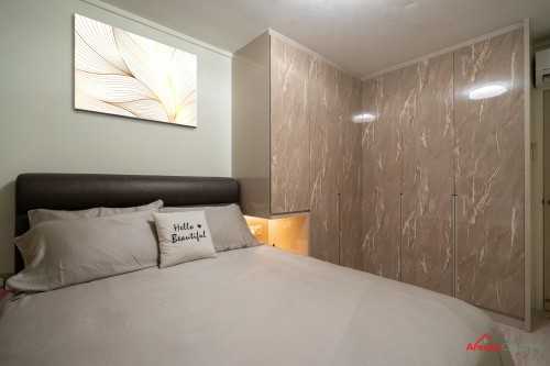 Contemporary Bedroom at 836 Tampines