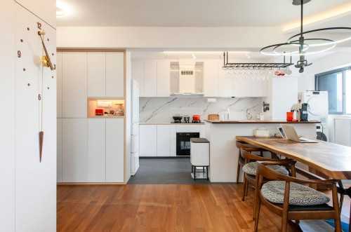 Modern Dining Room at 96 Dawson Road
