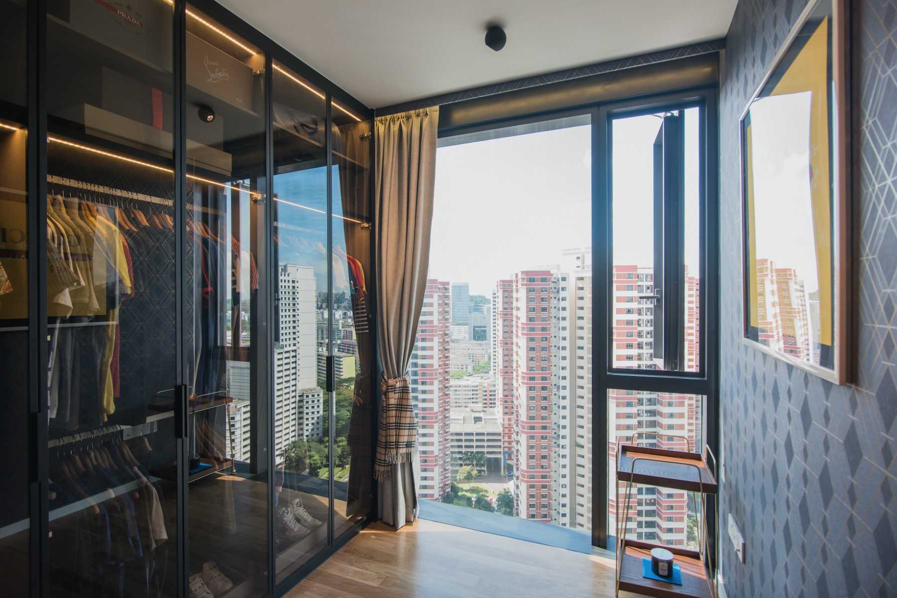 Eclectic Walk-in Wardrobe with Mirror and Wardrobe