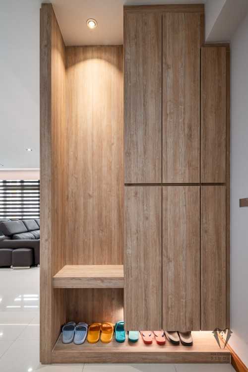 Contemporary Entryway at 335a anchorvale cresent