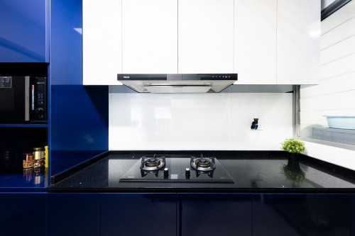 Modern Kitchen at Bedok North Drive