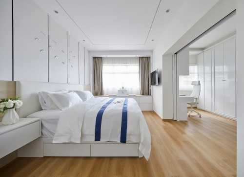 Modern Bedroom at Melody Spring @ Yishun