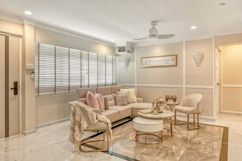 Contemporary Living Room at Resale HDB Apartment @ 842F Tampines St 82