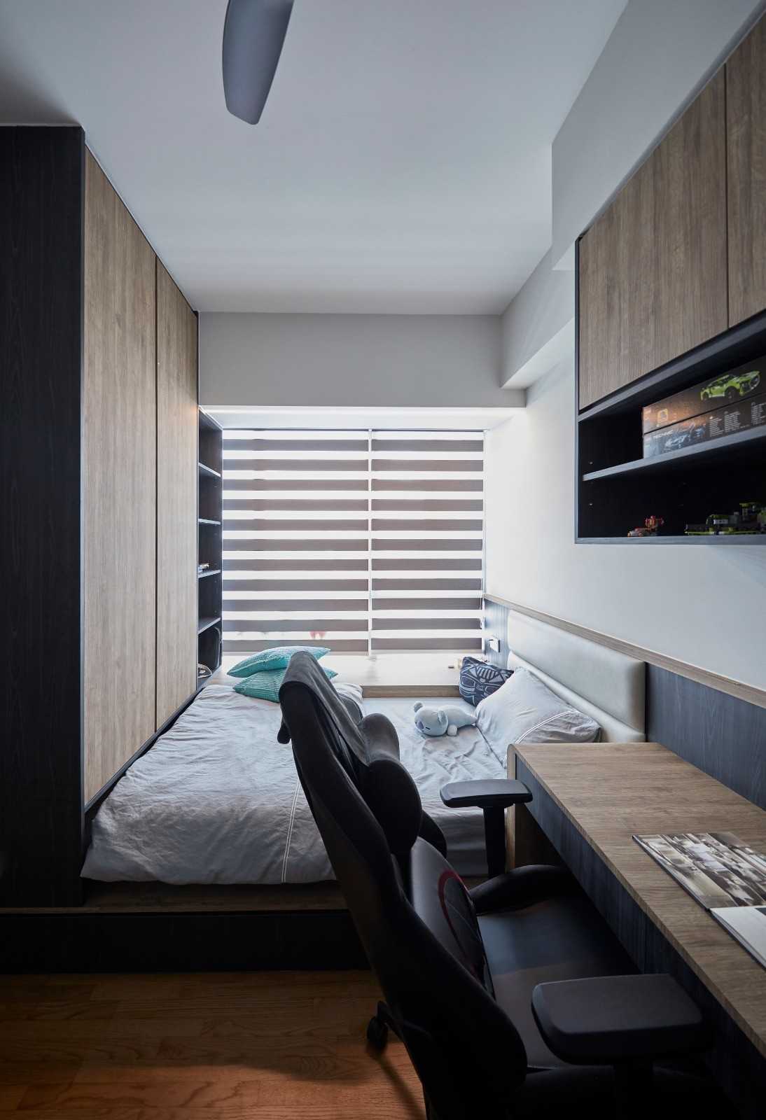 Contemporary Bedroom with Bookshelf and Platform Bed