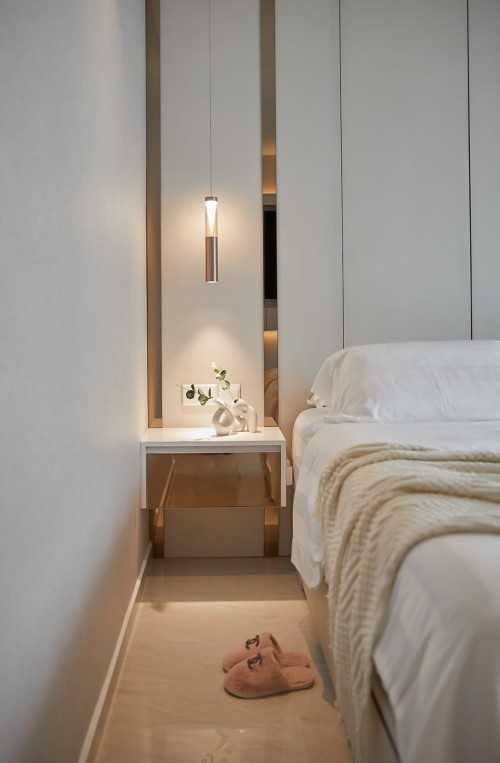 Modern Bedroom at Jurong West