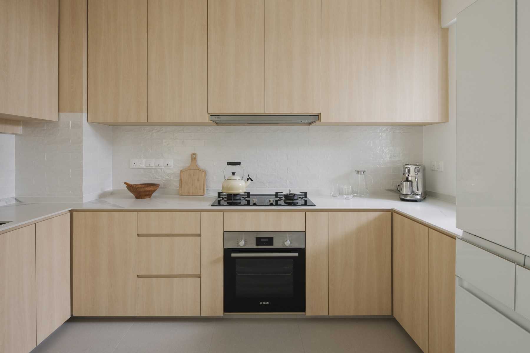 Minimalist Kitchen with Countertop and Kitchen Island