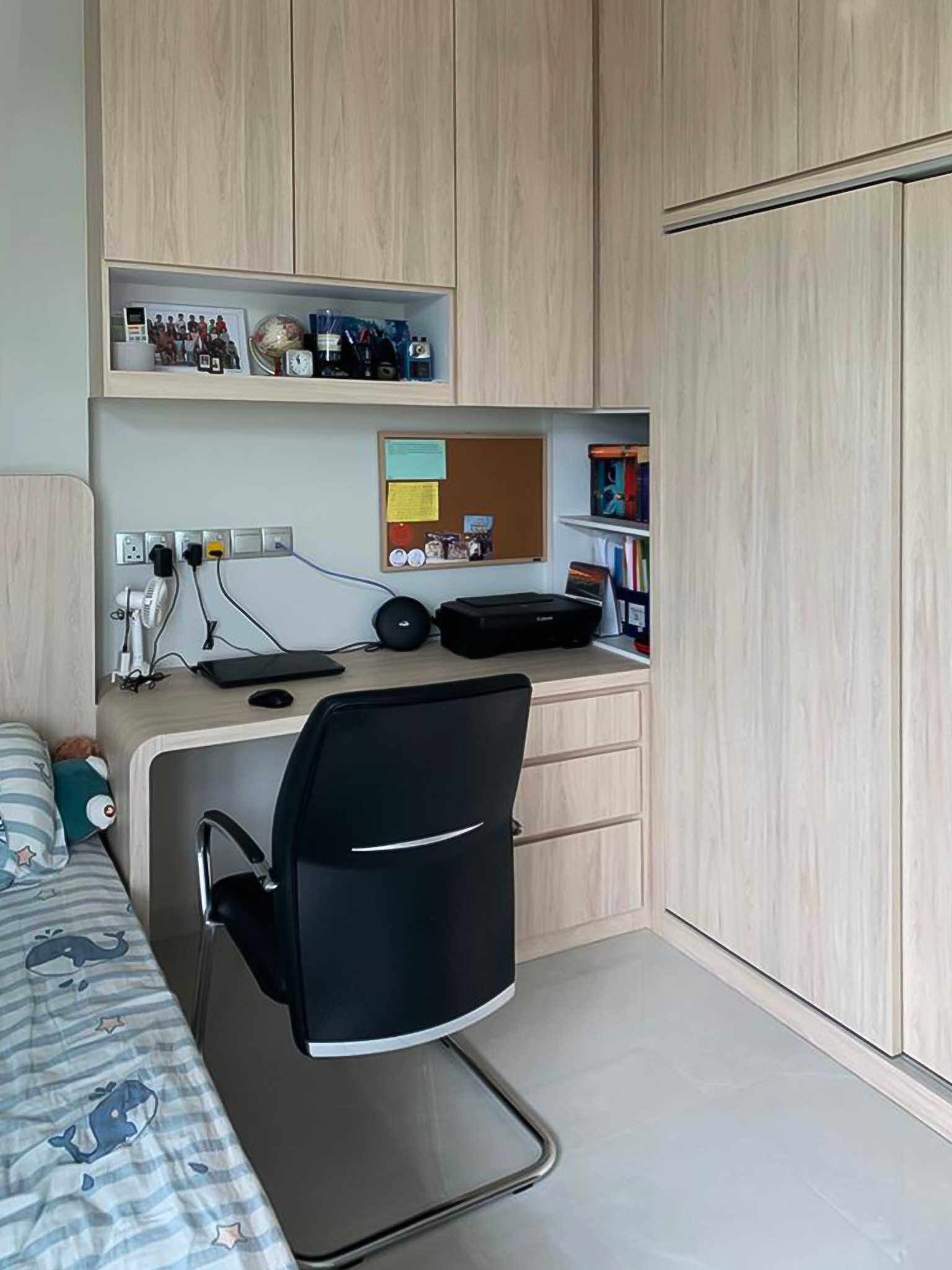 Scandinavian Bedroom with Wardrobe and Sliding Wardrobe