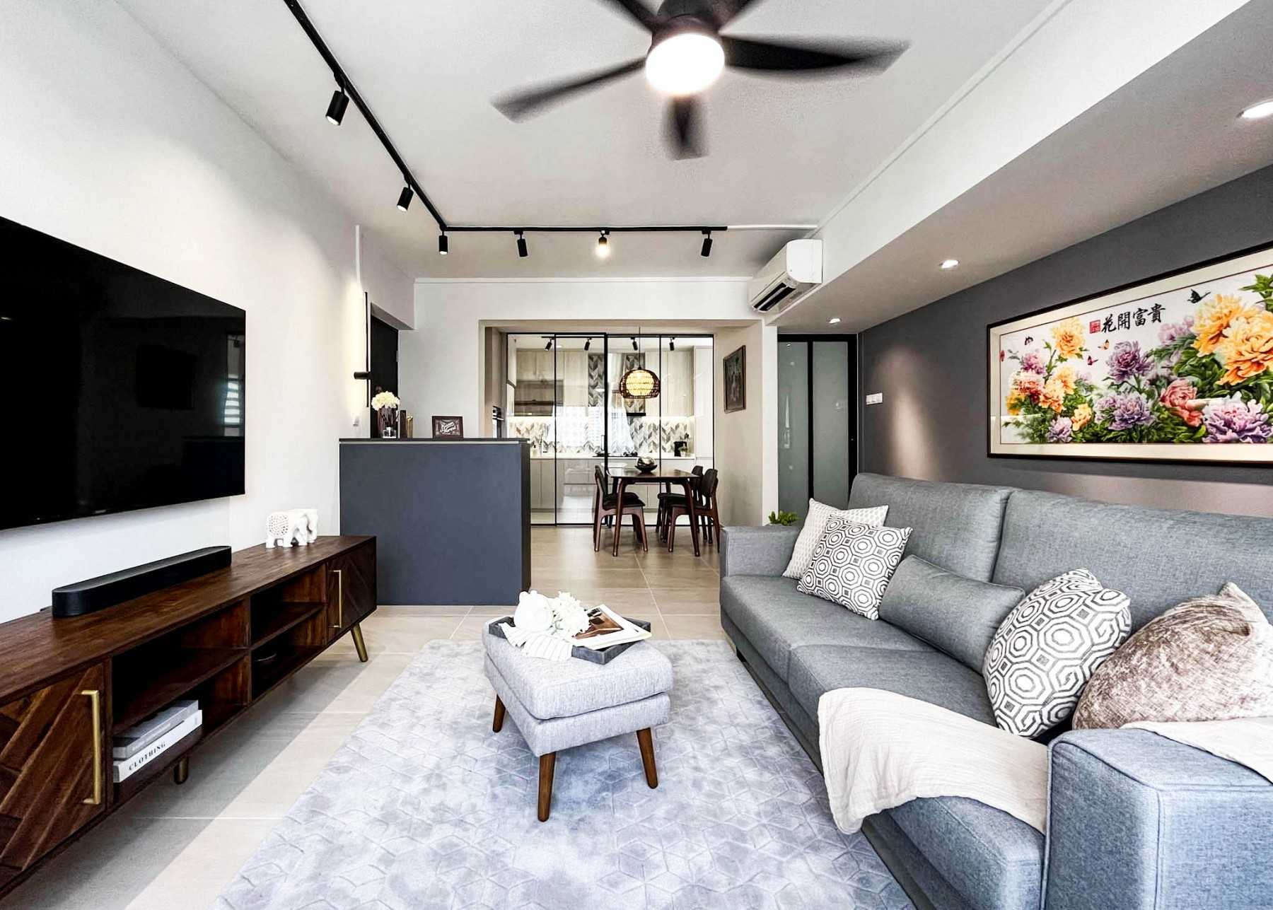 Scandinavian Living Room with Artwork and Ceiling Fan