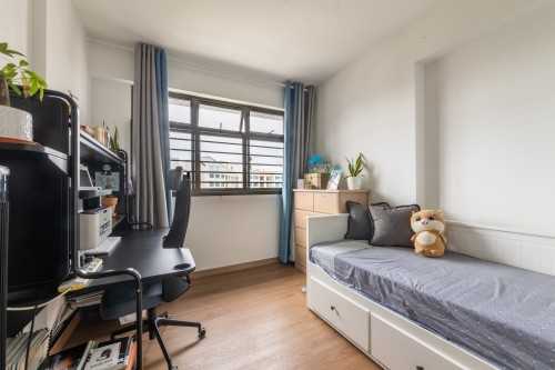 Contemporary Home Office at 478 Yishun St 44