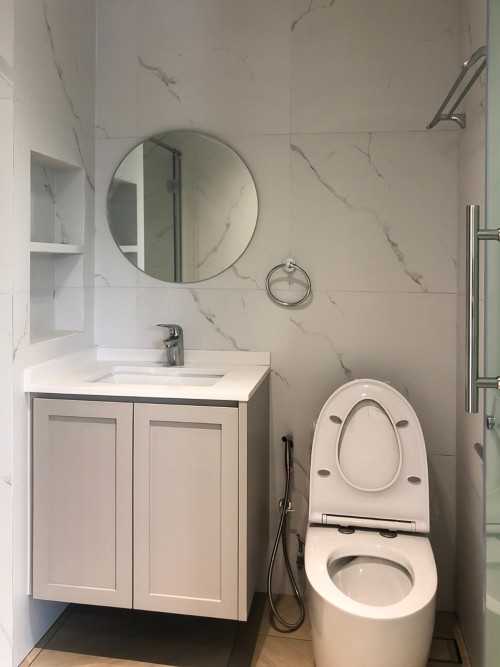 Scandinavian Bathroom at Riversound Residence
