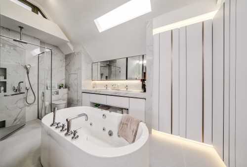 Minimalist Bathroom at Goodman Road, Singapore