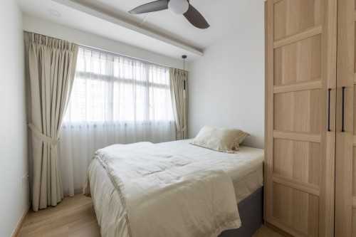 Minimalist Bedroom at Blk 494G Tampines St 45