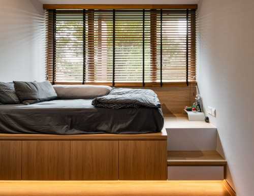 Contemporary Bedroom at double bay residence