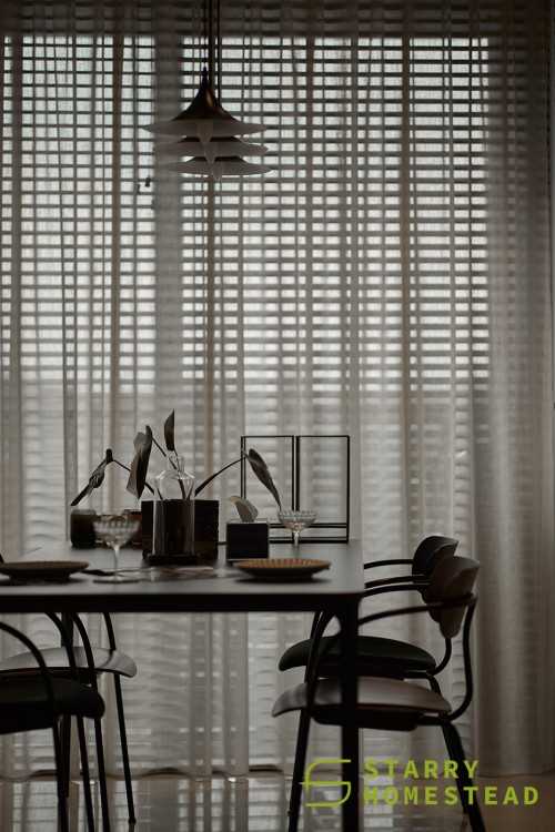 Modern Dining Room at 95 Prince Charles Crescent