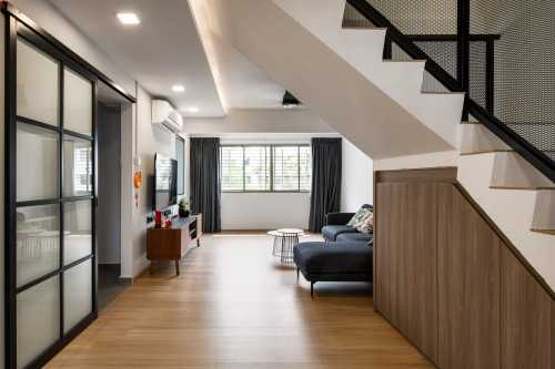Contemporary Dining Room at 205 compassvale