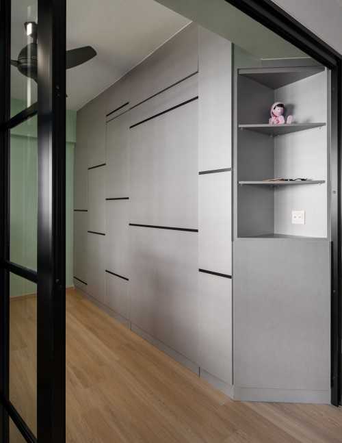 Contemporary Bedroom at 205 compassvale