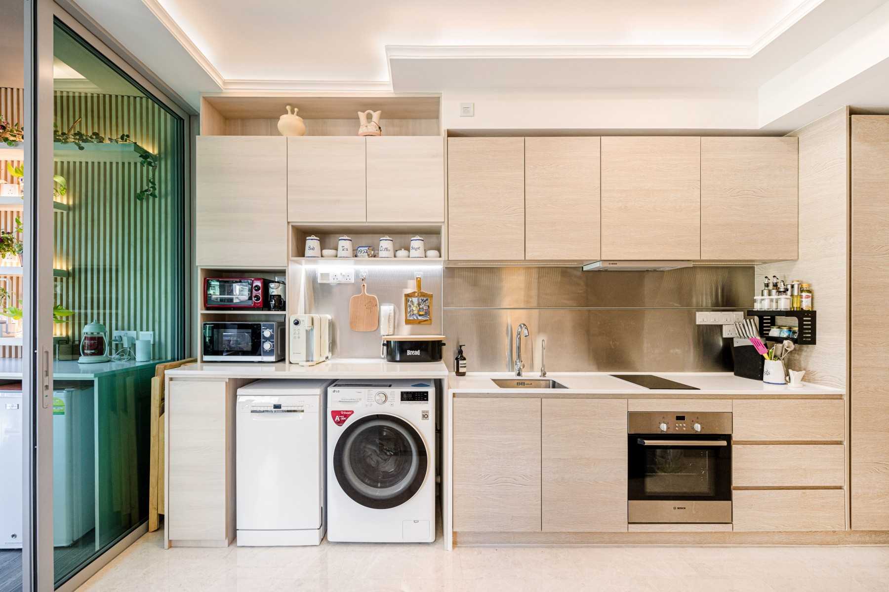 Modern Kitchen with Countertop and Marble Floor