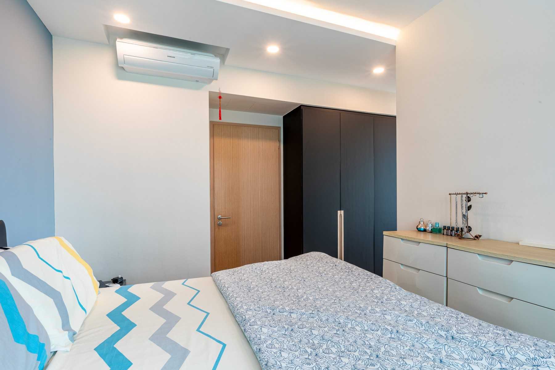 Contemporary Bedroom with Drop Light and Ceiling Light