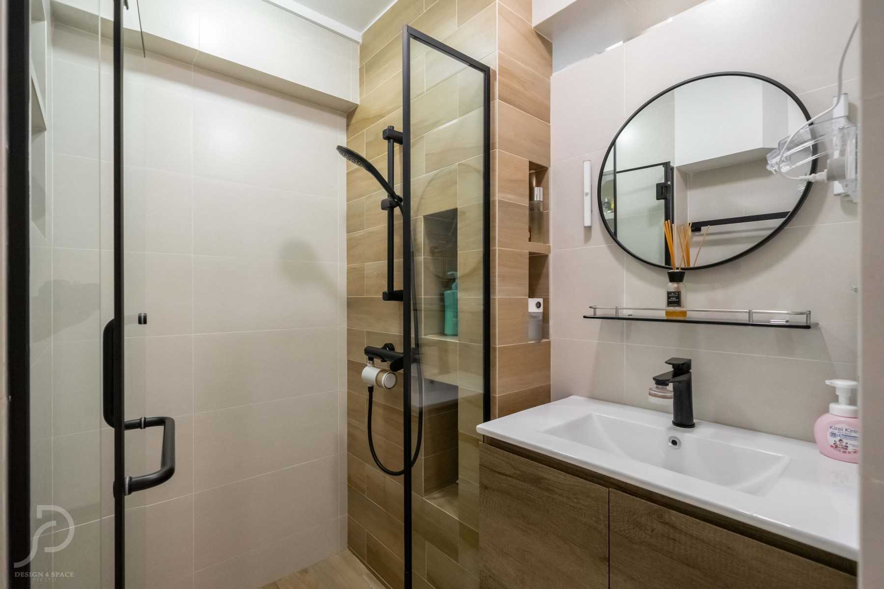 Scandinavian Bathroom with Parquet Floor and Mirror