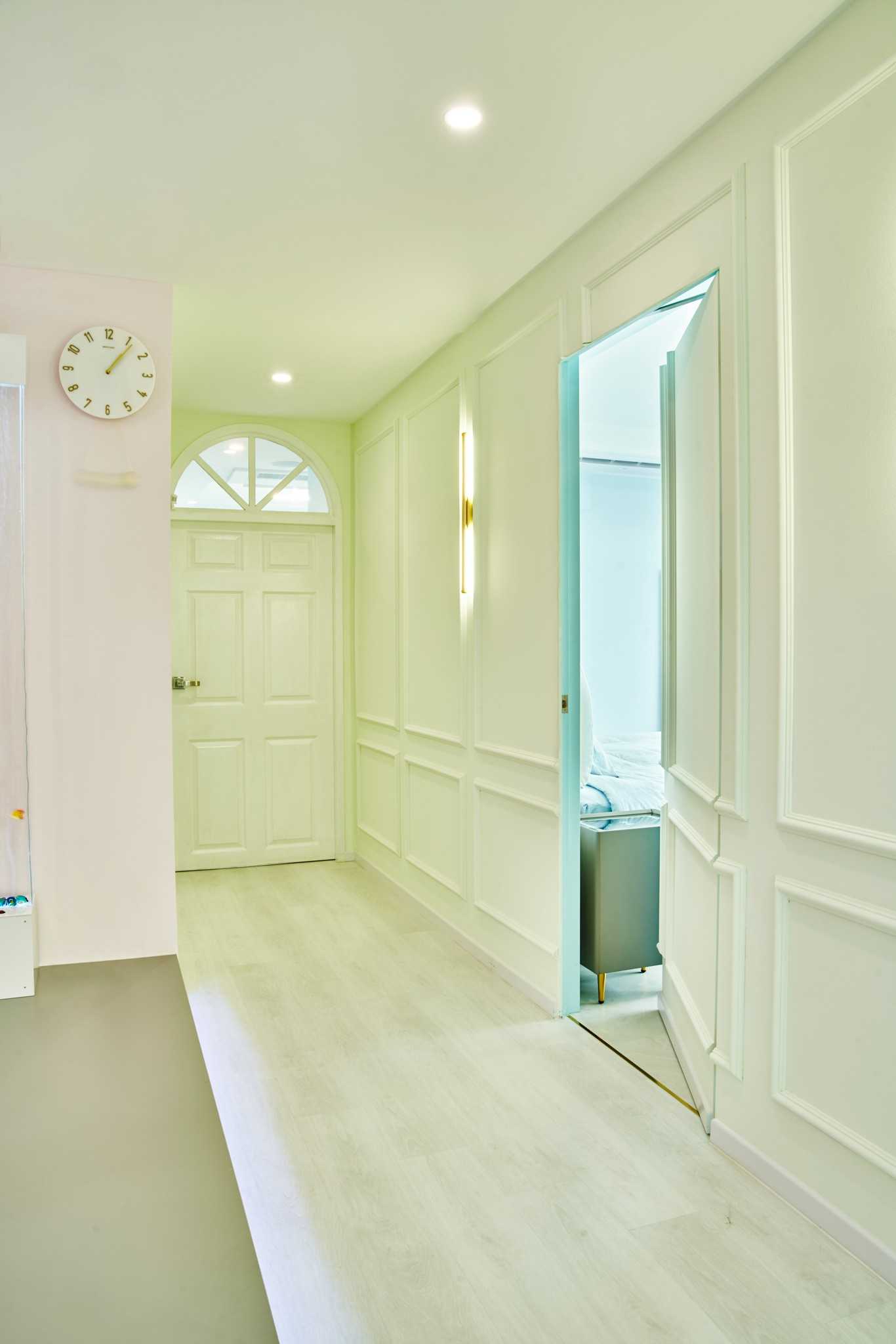 Scandinavian Hallway with Vinyl Flooring and Feature Wall