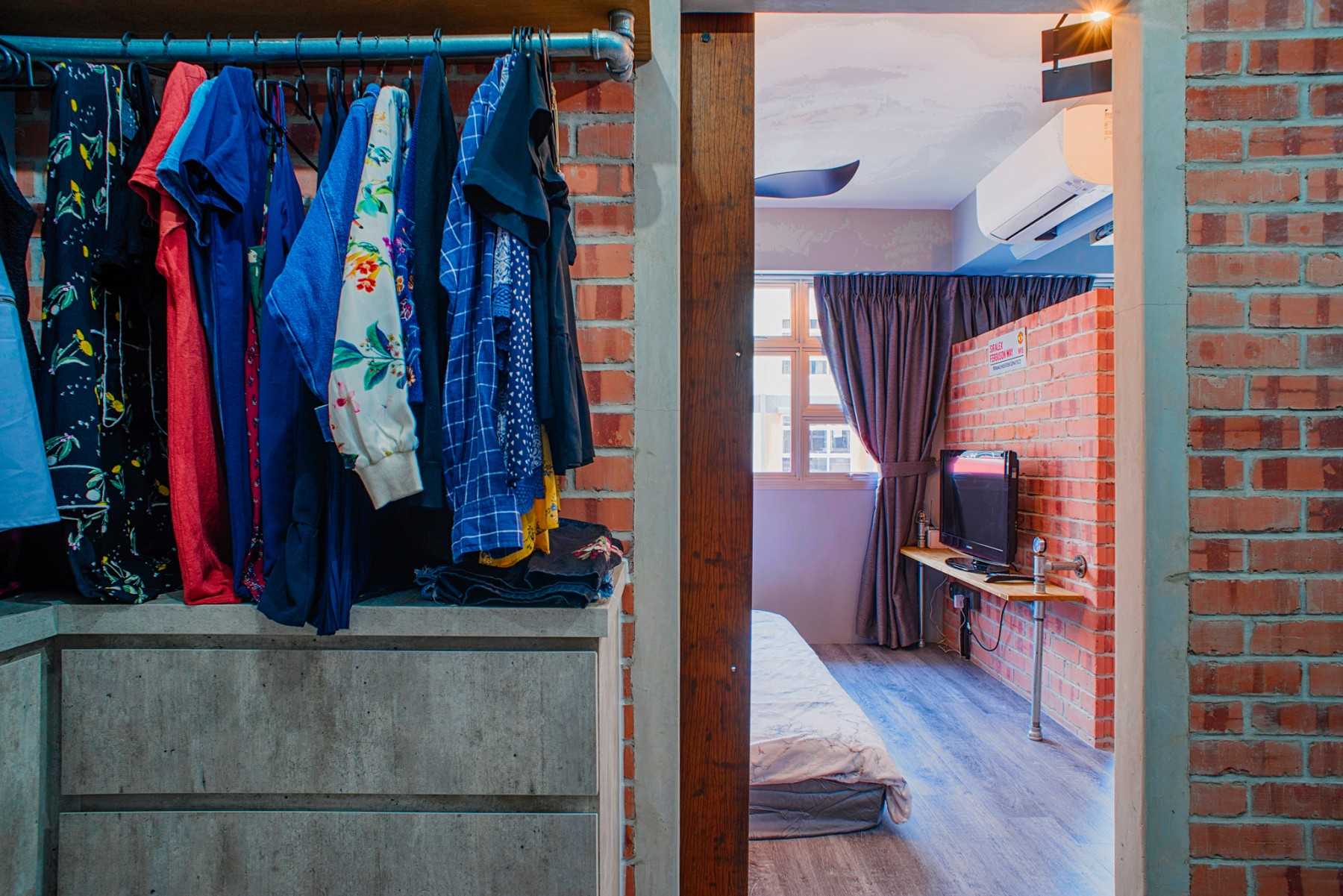 Industrial Walk-in Wardrobe with Wardrobe and Vanity Counter