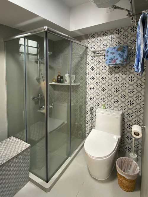 Scandinavian Bathroom at Punggol Regalia