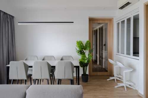 Scandinavian Dining Room at Skypark Residences