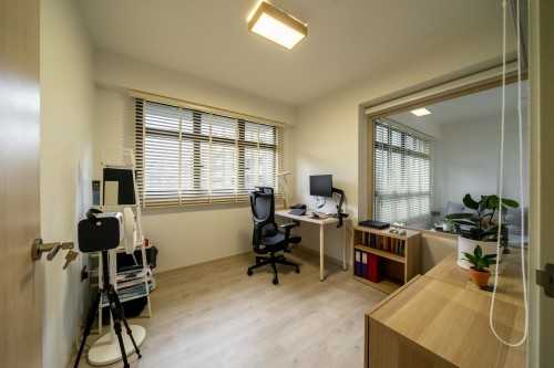 Minimalist Home Office at Woodleigh | Alkaff Oasis