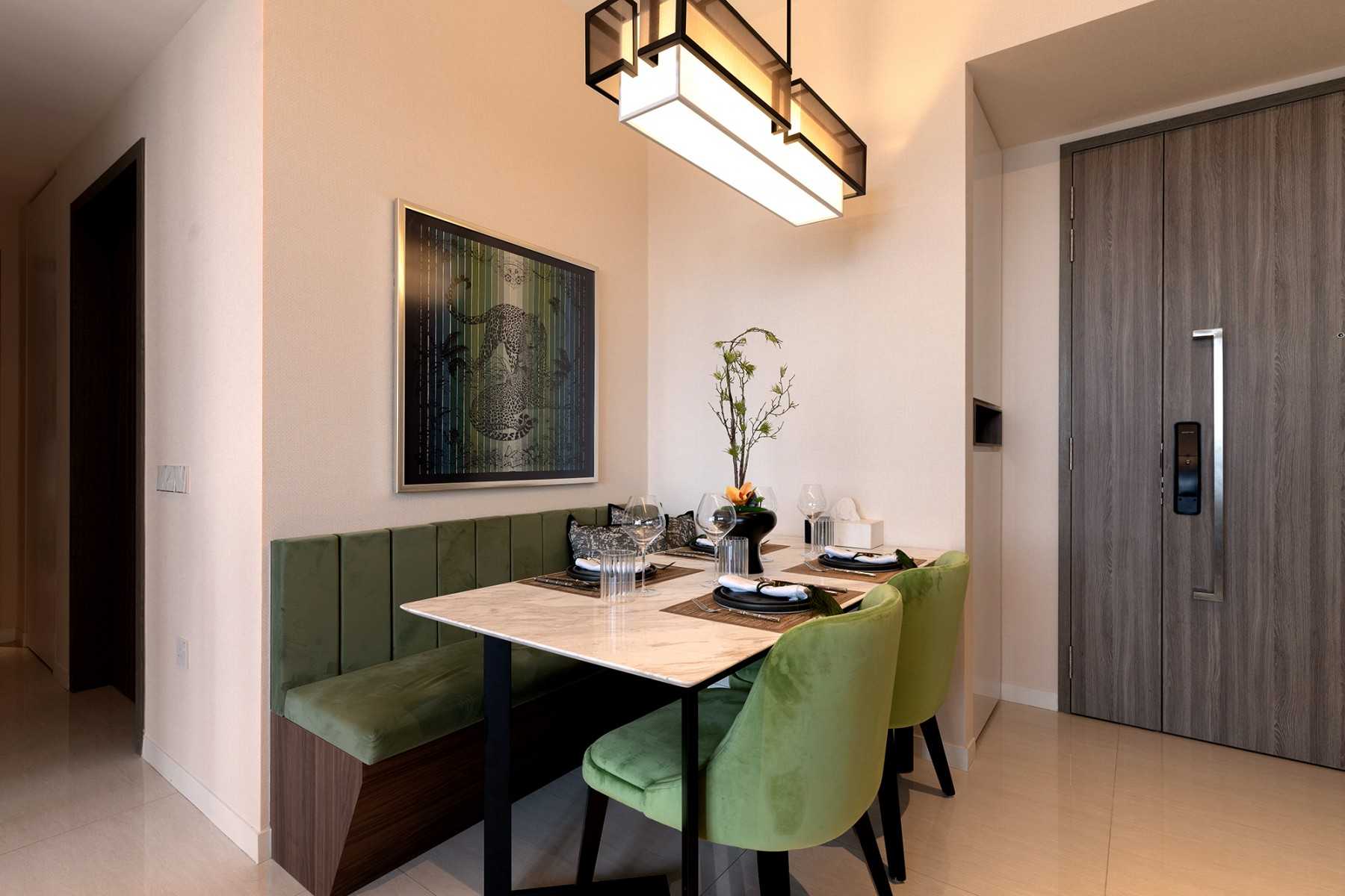 Contemporary Dining Room with Chandelier and Dining Table