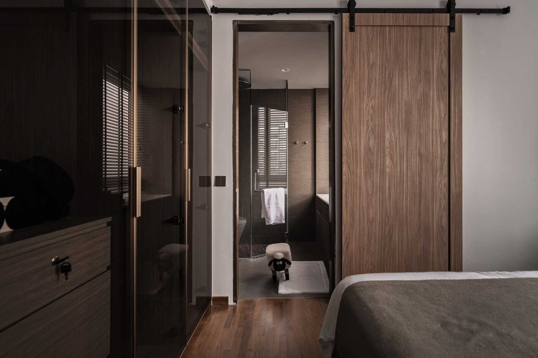 Contemporary Bedroom with Built-in Bed and Bedside Table