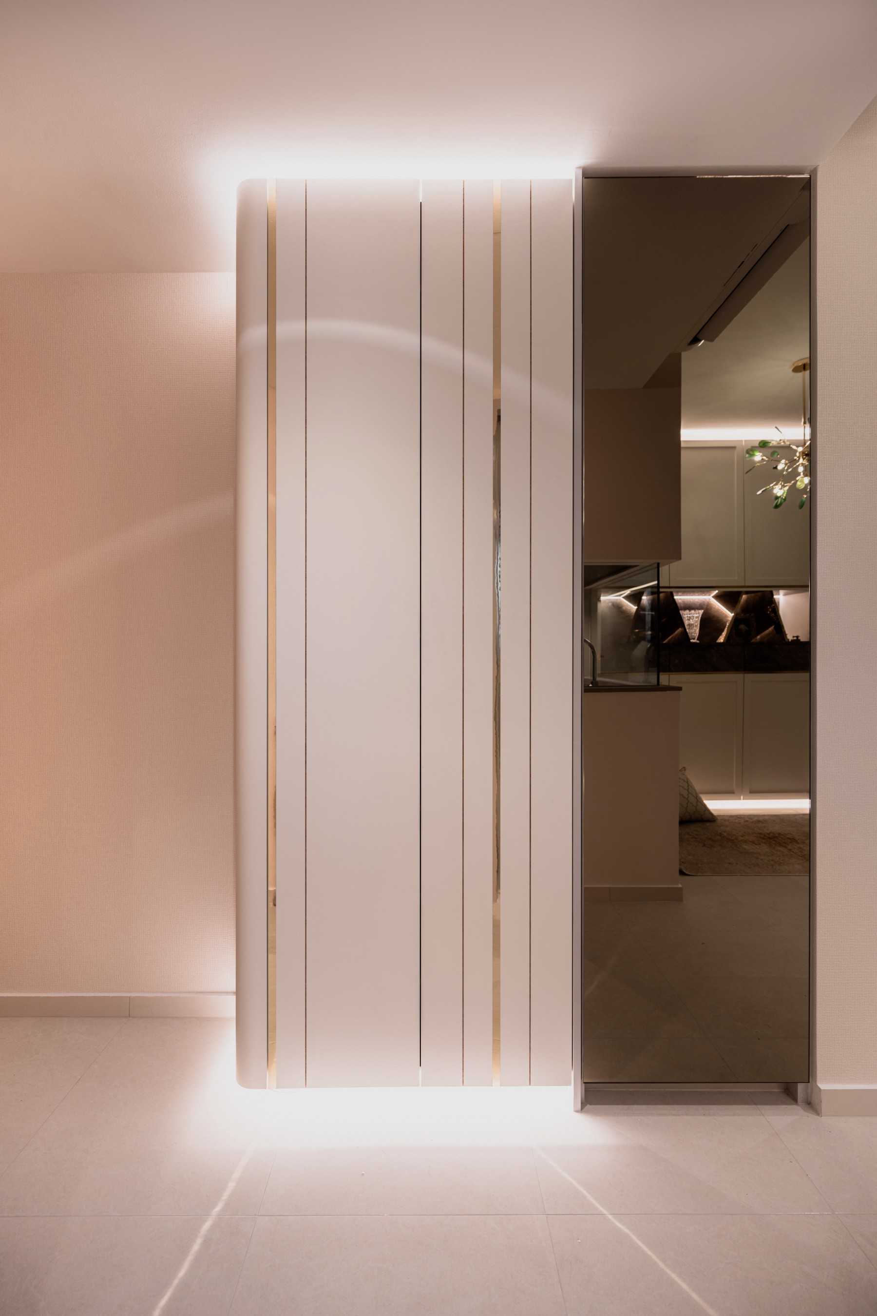Modern Entryway with Mirror and Shoe Rack