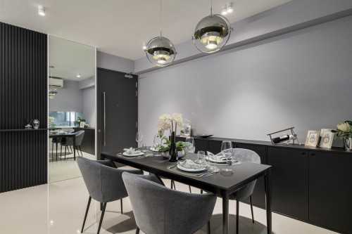 Modern Dining Room at Treasure Crest II