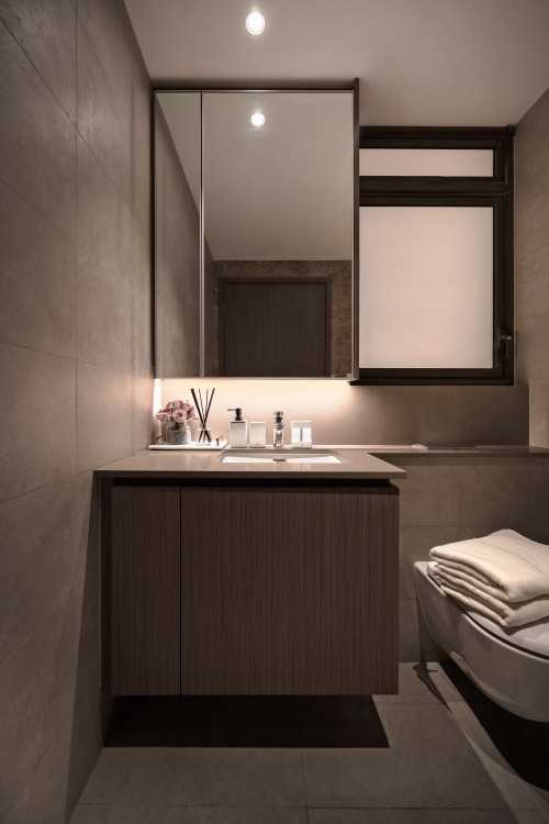 Modern Bathroom at Seaside II