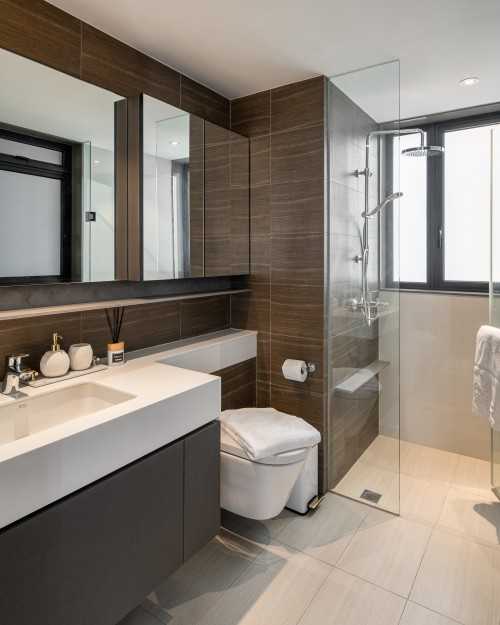 Modern Bathroom at Botanique III