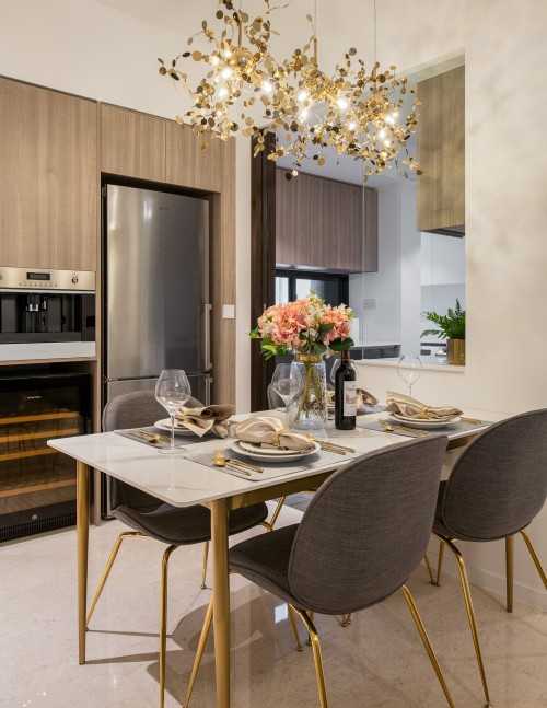 Modern Dining Room at Botanique III