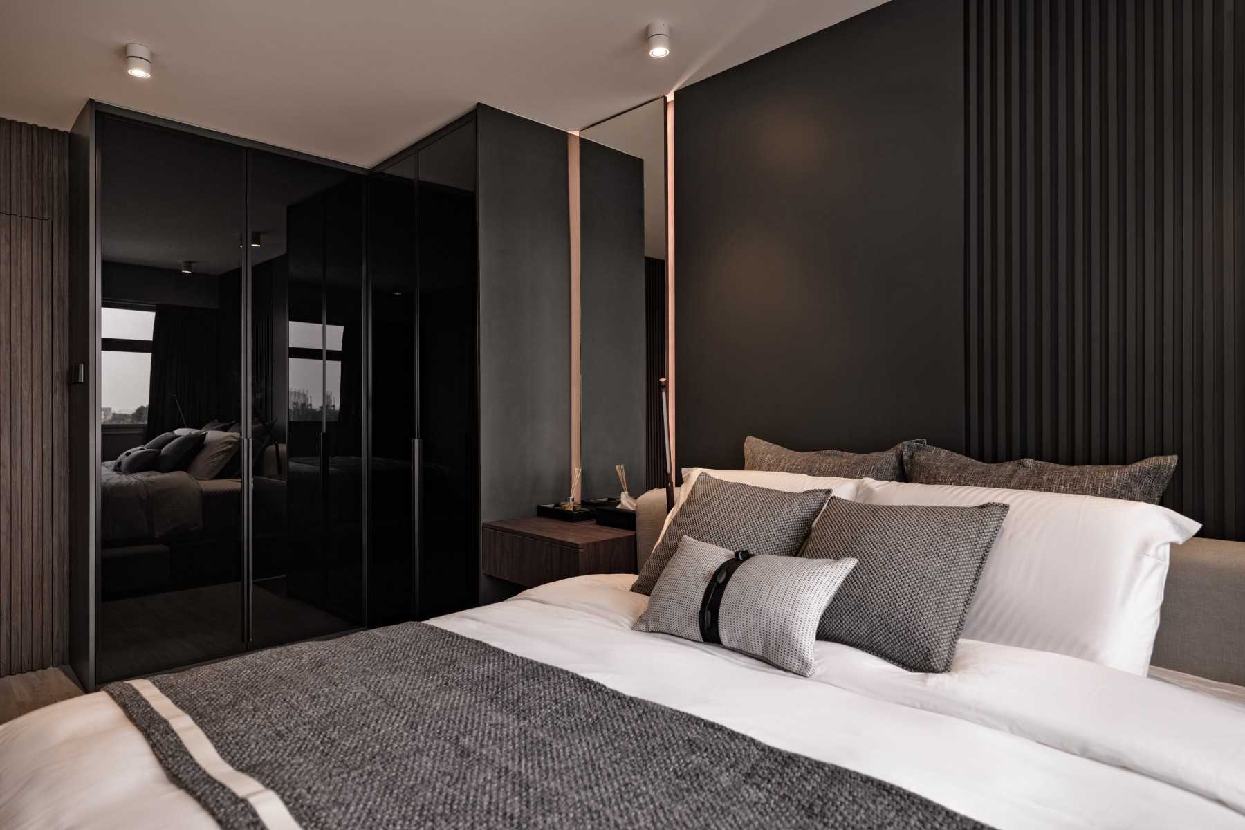 Modern Bedroom with Wardrobe and Sliding Wardrobe