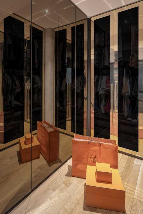 Modern Walk-in Wardrobe at Silversea II