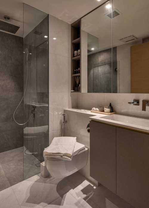 Modern Bathroom at Silversea II