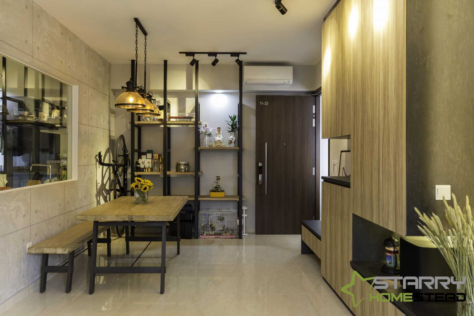 Industrial Dining Room with Dining Table and Dining Chairs