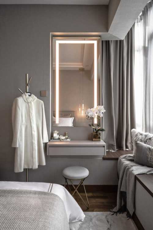 Modern Bedroom at Novena Suites