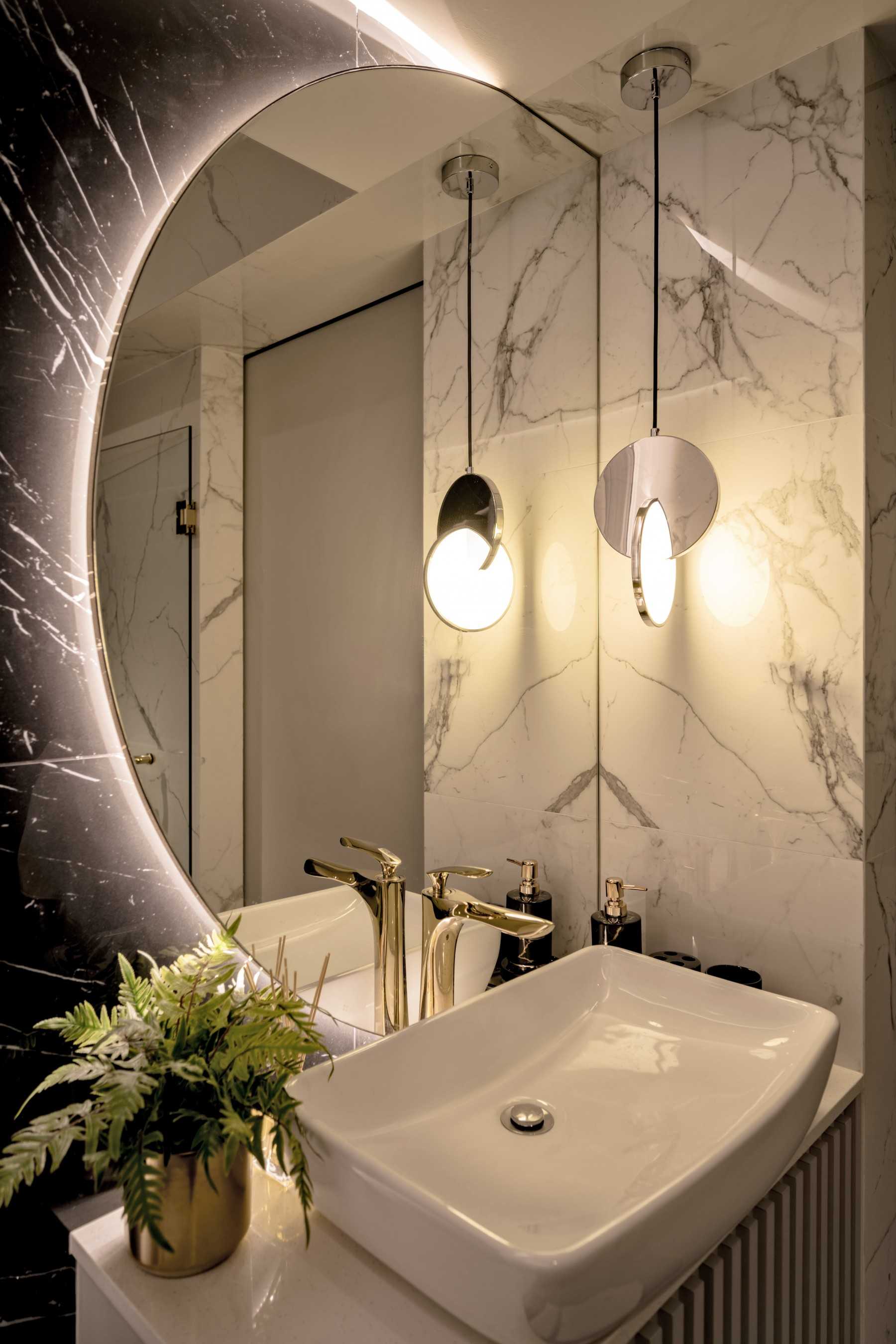 Contemporary Bathroom with Countertop and Mirror