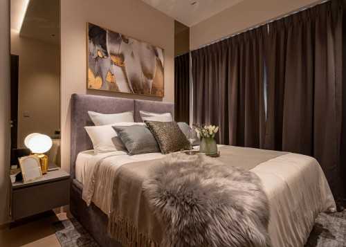 Modern Bedroom at Amber 45