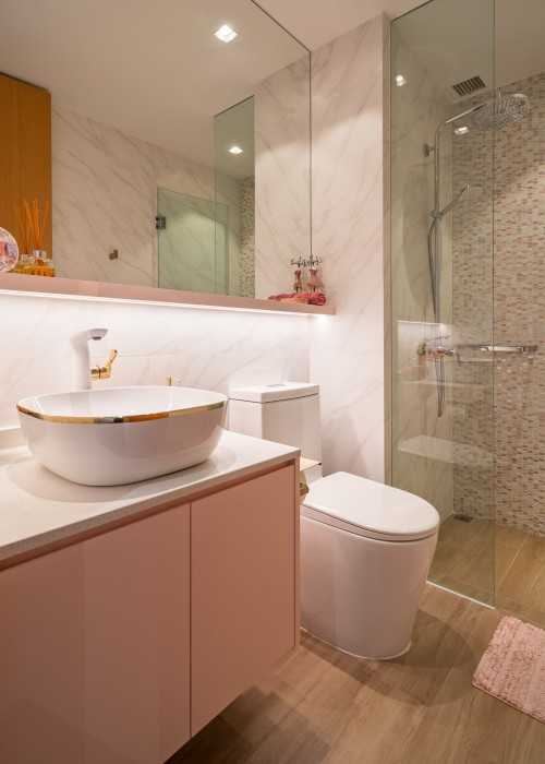 Modern Bathroom at The Arte