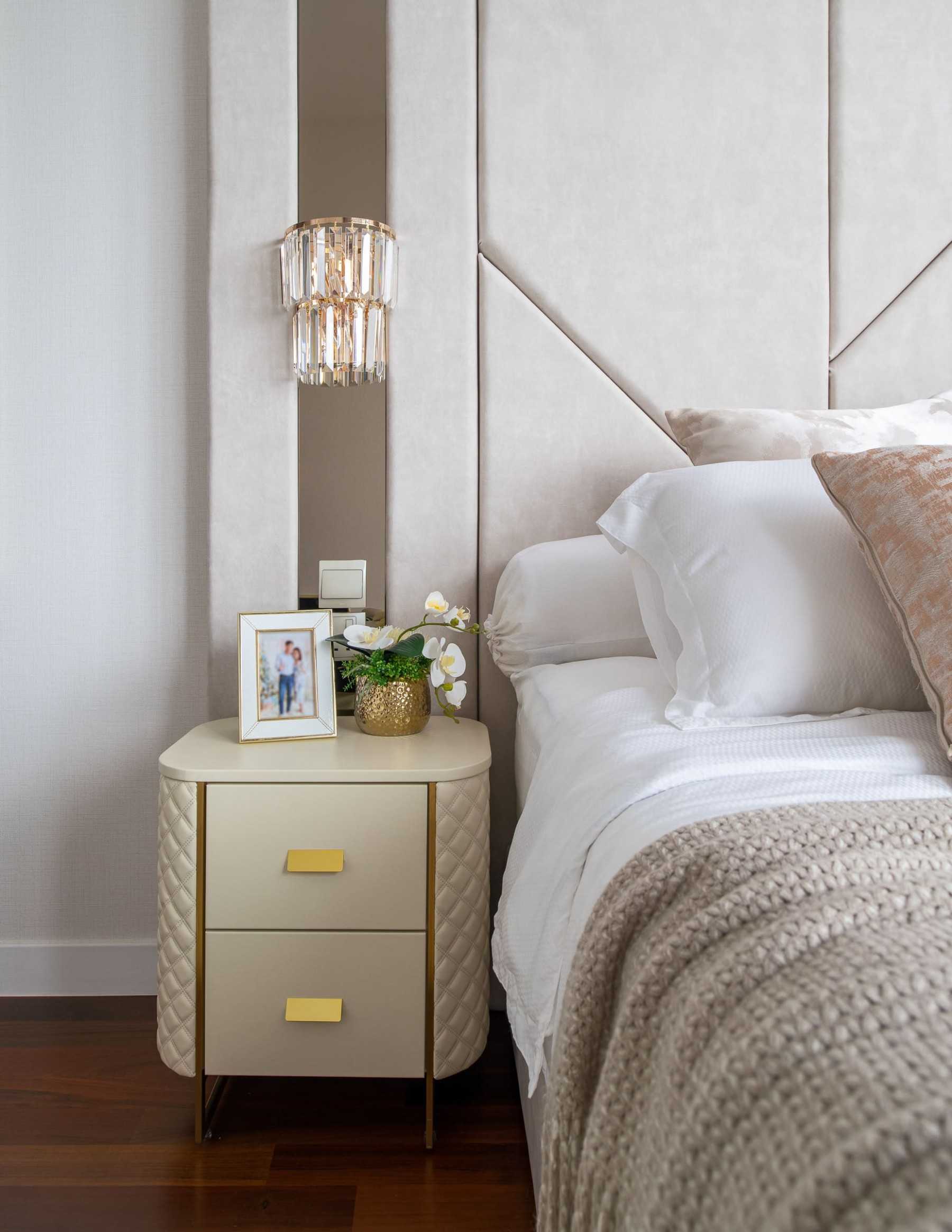 Modern Bedroom with Wardrobe and Sliding Wardrobe